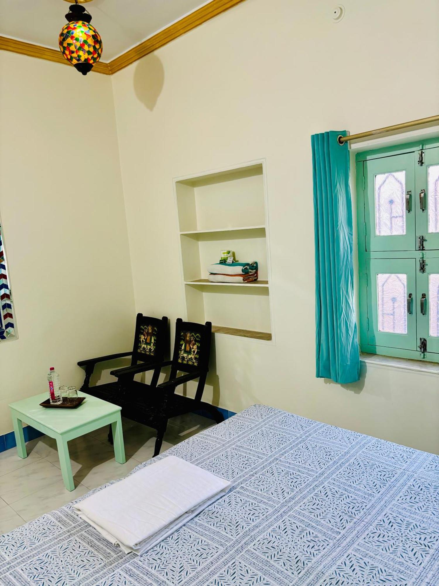 Hotel Tulsi Palace Пушкар Экстерьер фото
