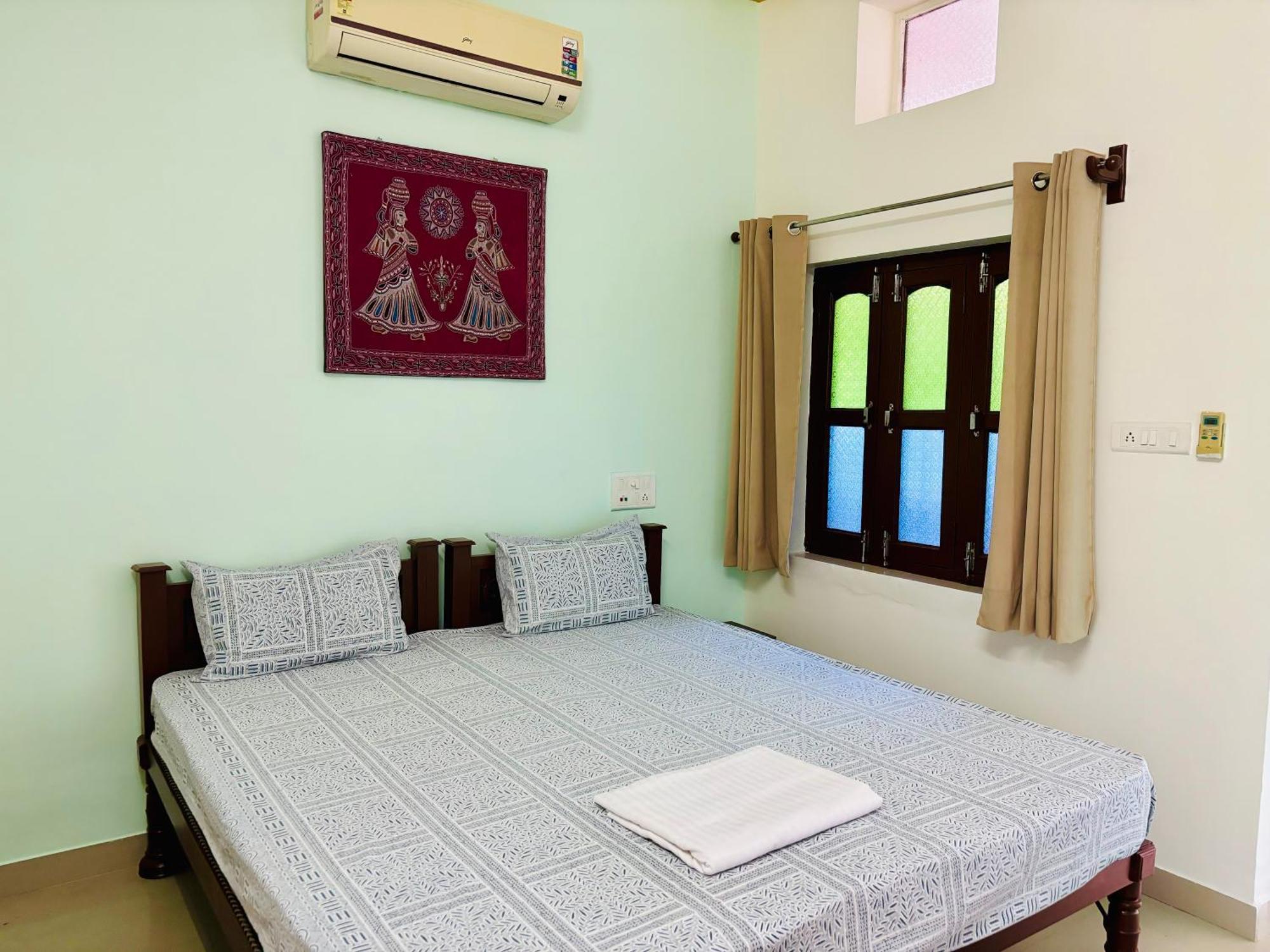 Hotel Tulsi Palace Пушкар Экстерьер фото