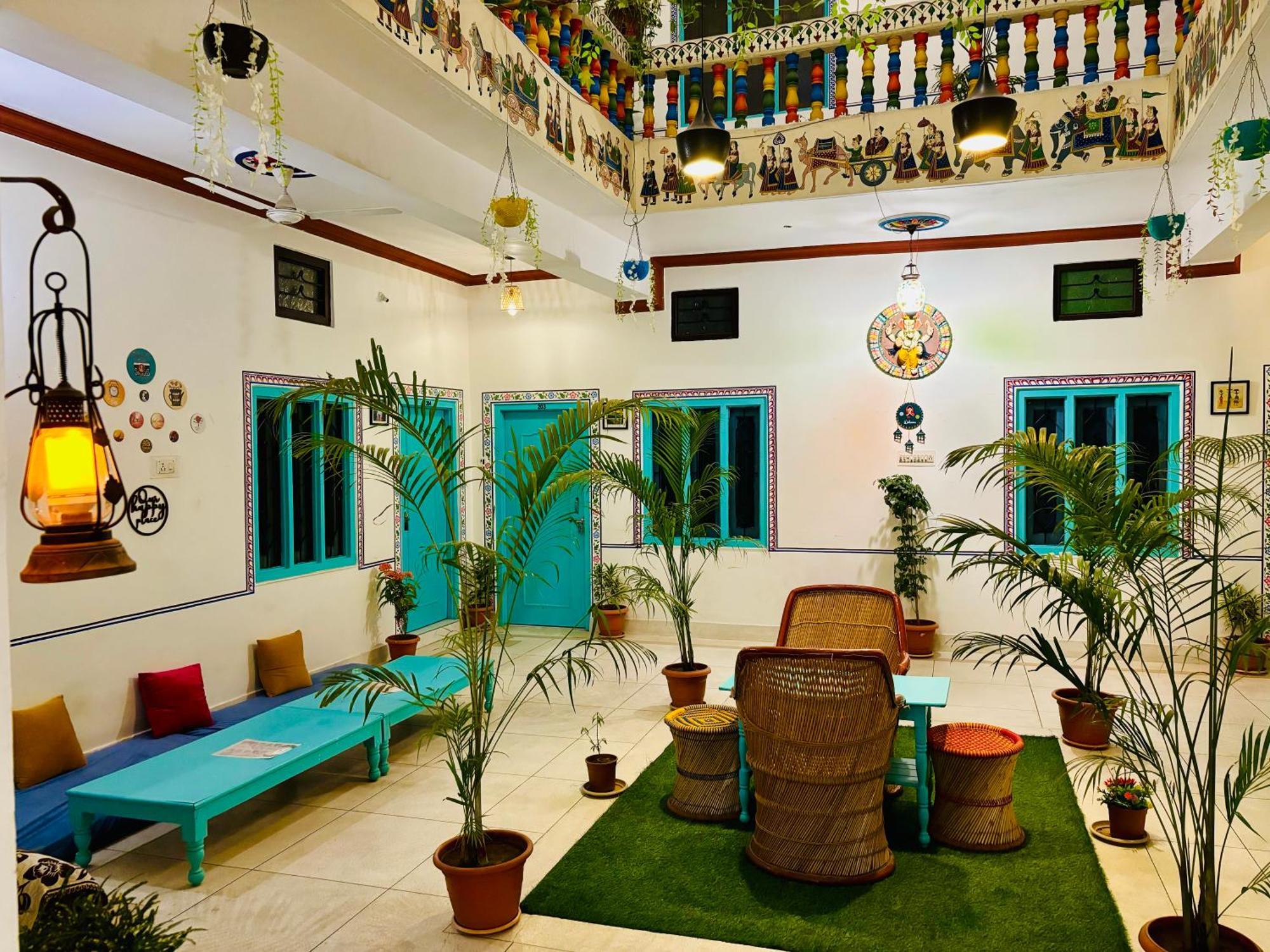 Hotel Tulsi Palace Пушкар Экстерьер фото